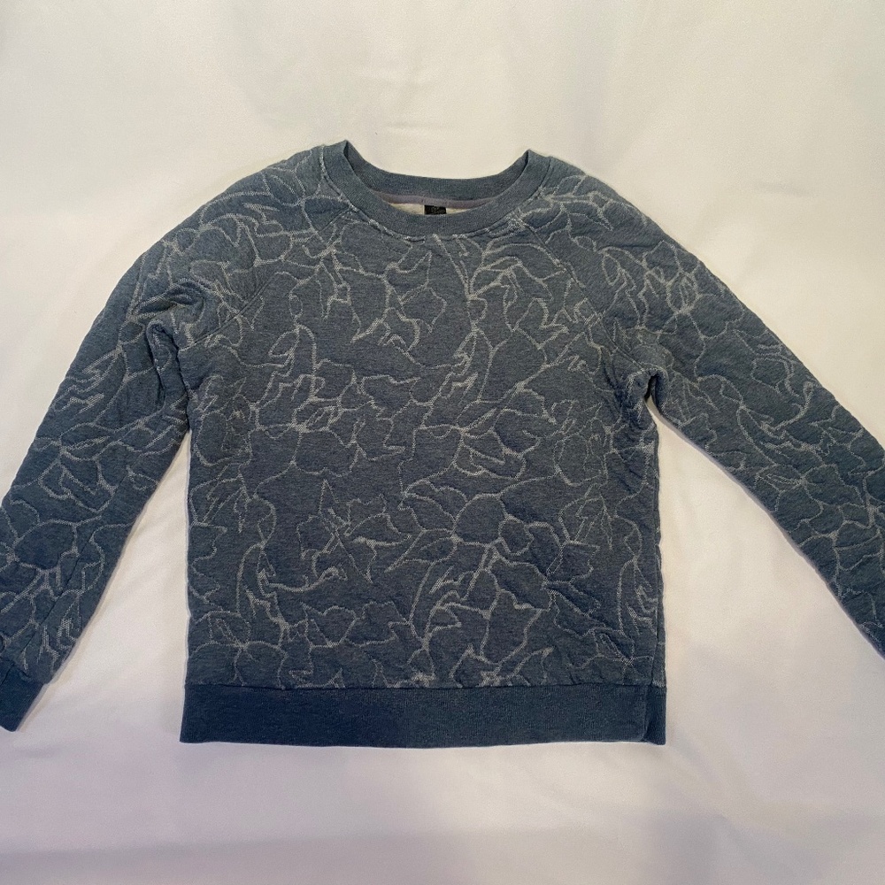 Prana Blue Grey Women’s Cozy Quilted Sweatshirt, size Medium